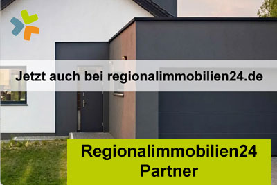 Außenansicht eines modernen Hauses mit einem großen Banner über dem Bild mit der Aufschrift „Jetzt auch bei regionalimmobilien24.de“. Darunter zeigt ein gelbes Rechteck den Text „Regionalimmobilien24 Partner“. Das Haus ist minimalistisch gestaltet und hat weiße und graue Wände.